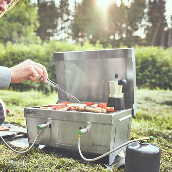 945090_Burnhard_Jones_Faltgrill_Moodfotos_Camping_Grillen_Frühstück_04_web_vorschau