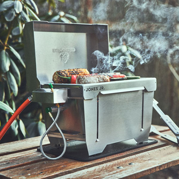 946369_Burnhard_JonesJr_1Brenner_Moodfoto50_HiRes_web_vorschau