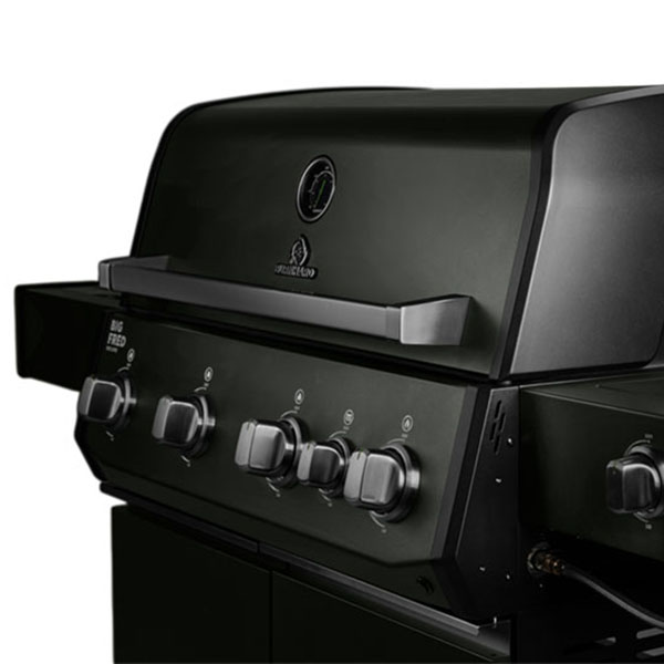 944219_Burnhard_Wayne_1.1_2 Brenner_Moodfoto_schliessen_02_web_vorschau